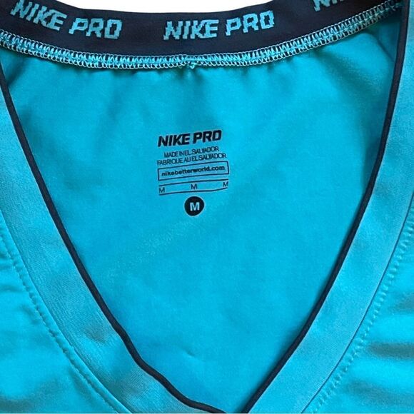 Nike WOMEN'S NIKE PRO SLEEVELESS V NECK - Picture 5 of 8